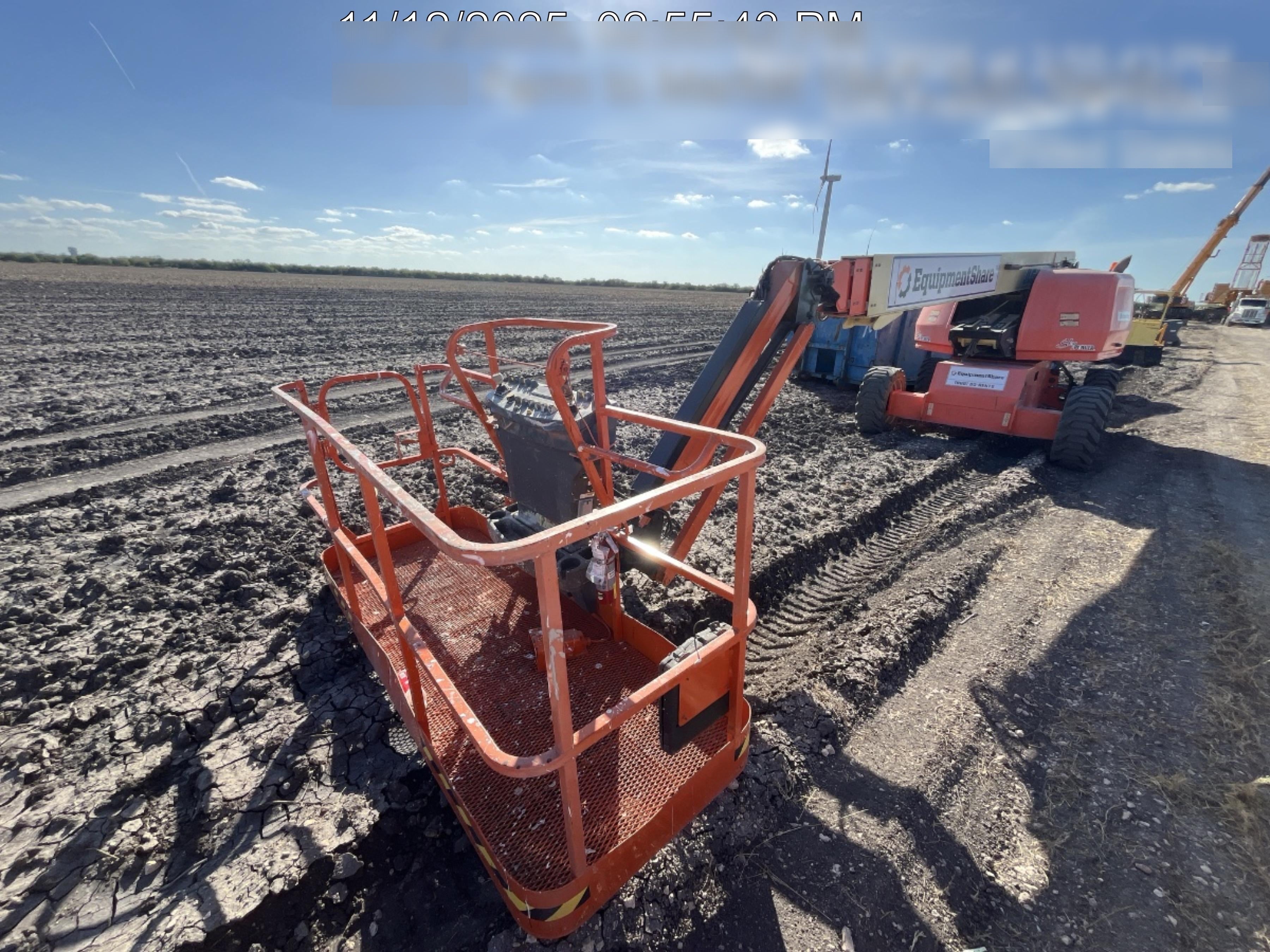 2020 JLG 660SJ