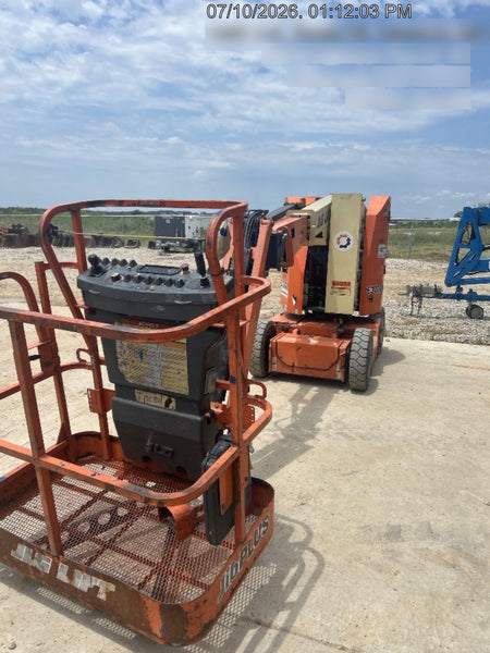 2019 JLG E300AJP