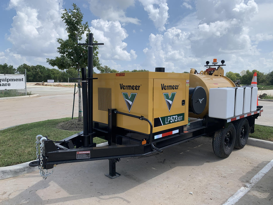 2021 Vac-Tron LP573XDT T4 Koehler Diesel Engine, 500 Gallon Debris Tank, x2 100 Gallon Water Tanks