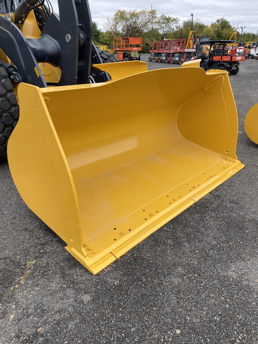 2025 JOHN DEERE 3 cu yd Wheel Loader Bucket - John Deere