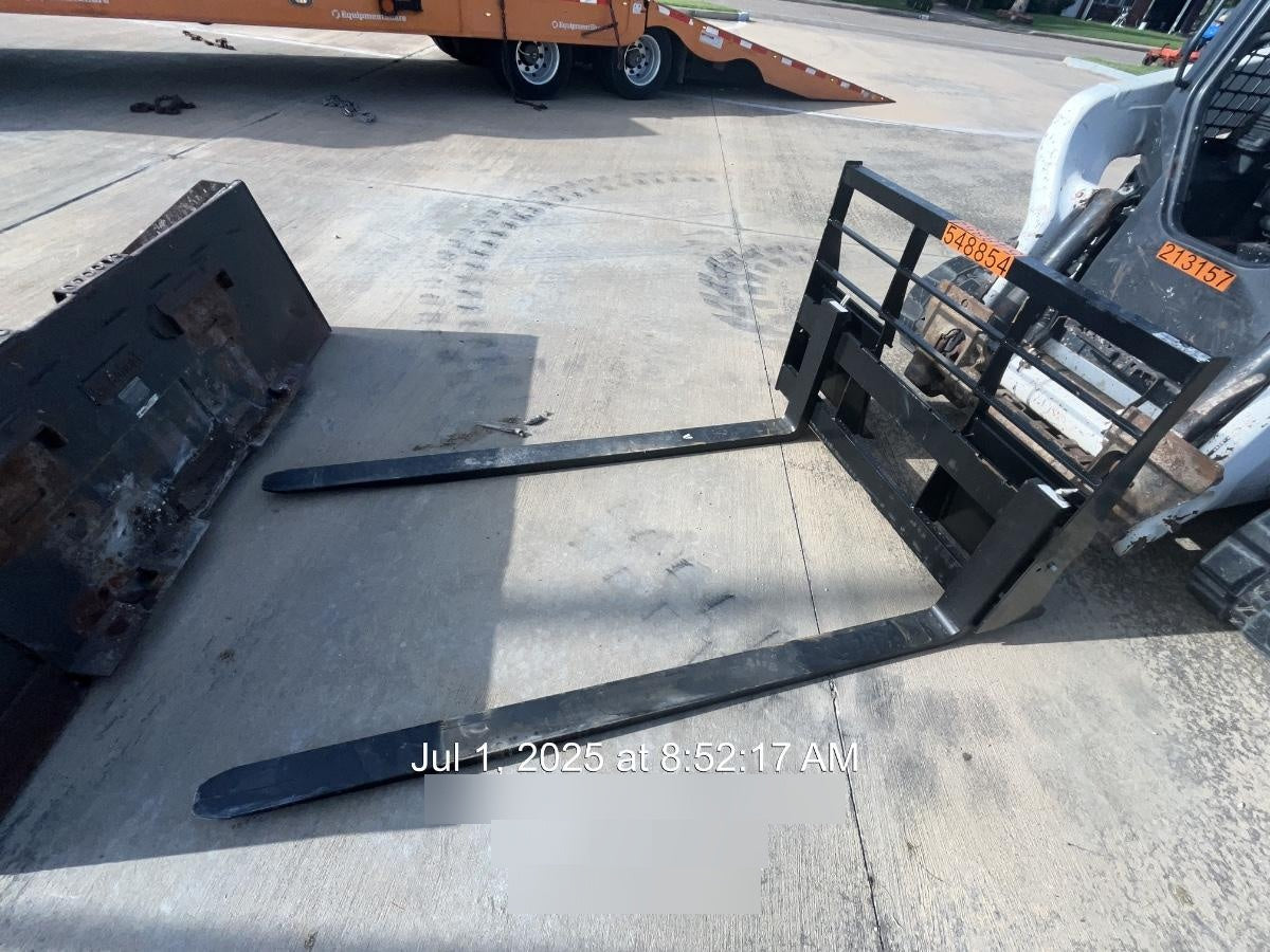 2025 ARROW MATERIAL HANDLING F5100CB - 72"