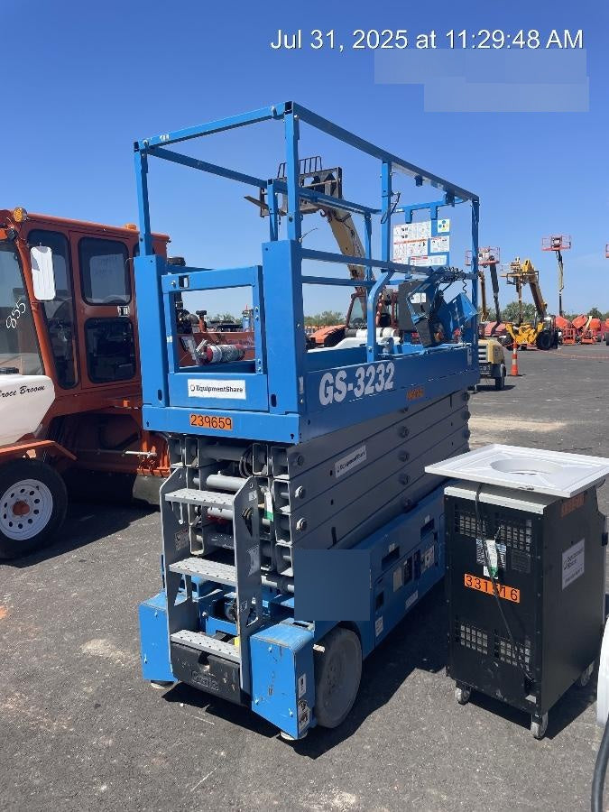 2022 GENIE GS-3232