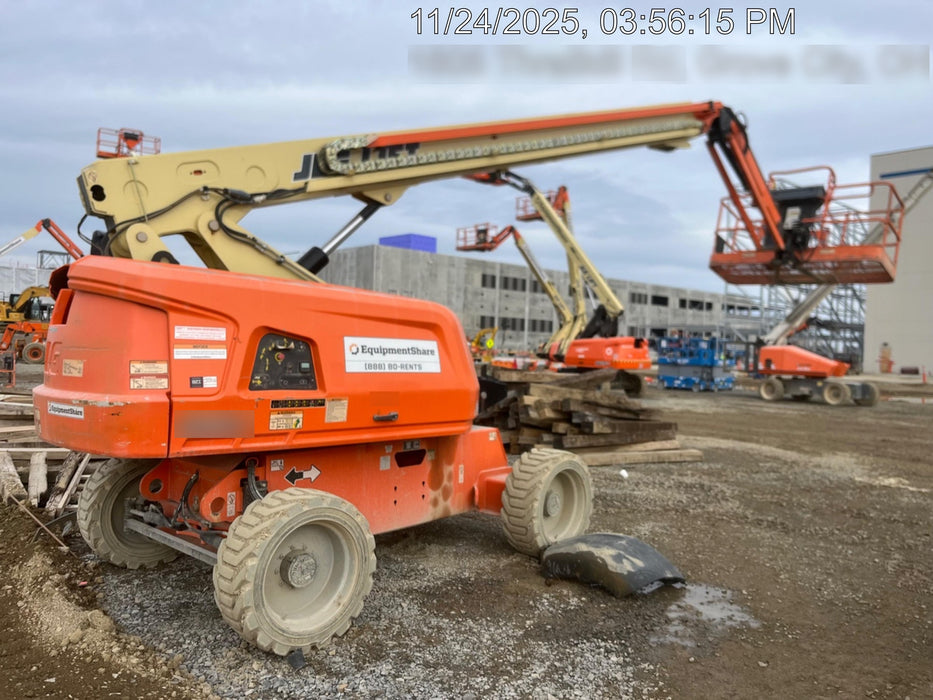 2019 JLG 660SJ