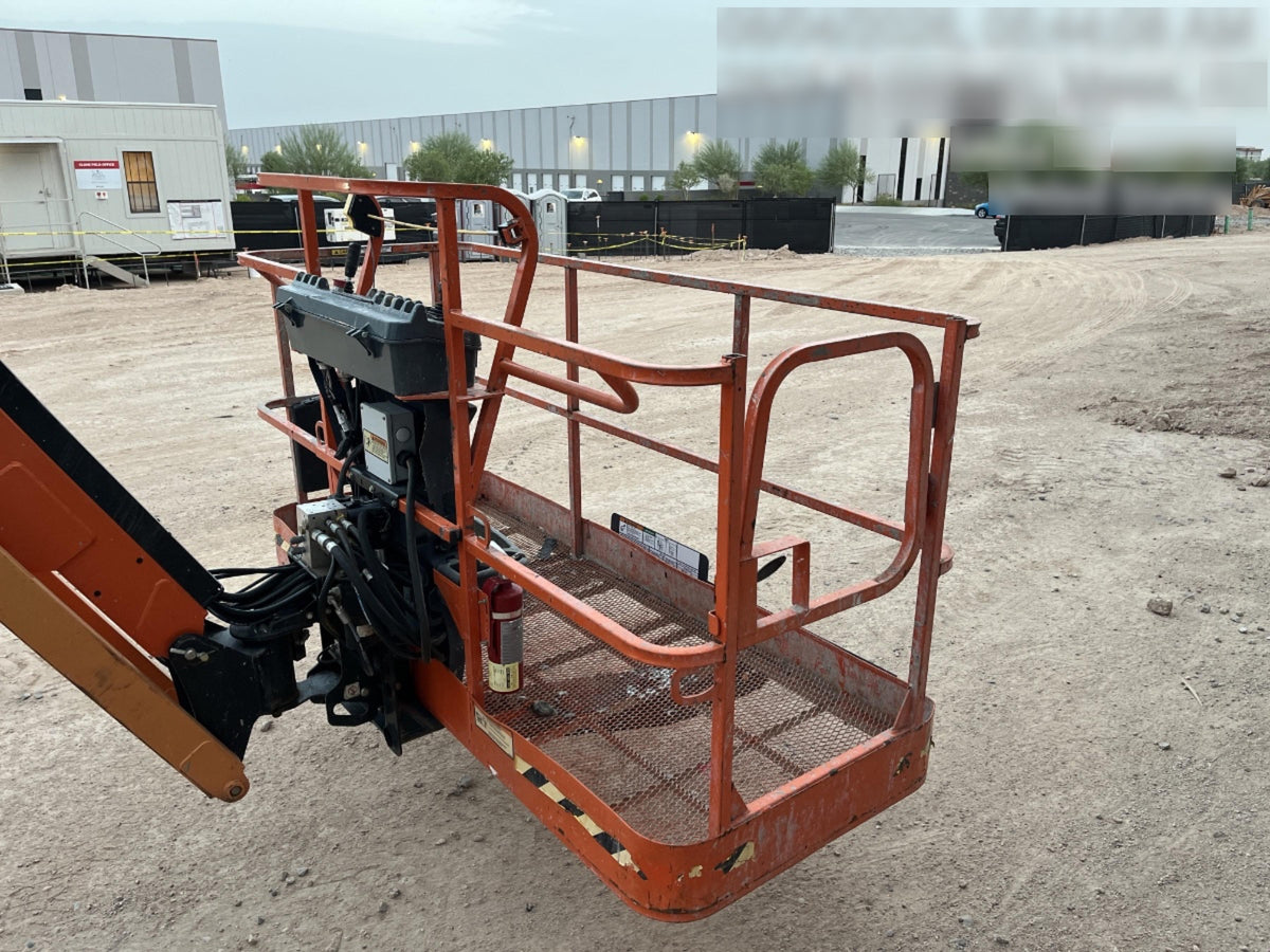 2021 JLG 660SJ