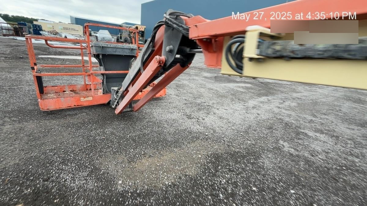 2019 JLG 460SJ