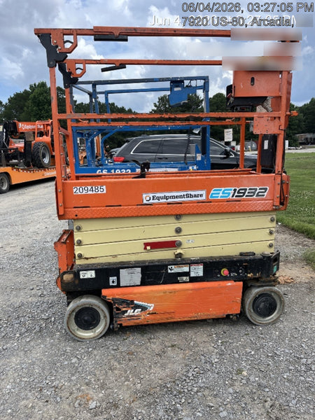 2022 JLG ES1932