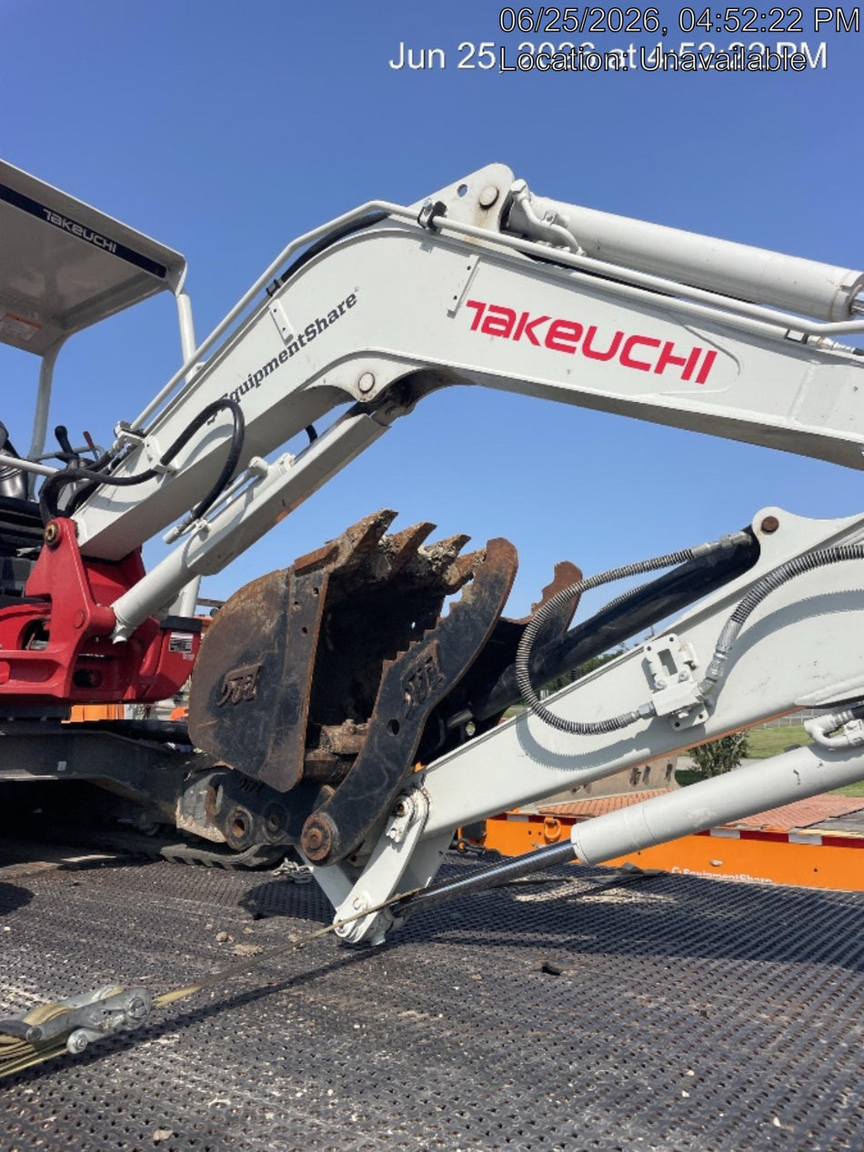 2025 TAKEUCHI TB235-2R