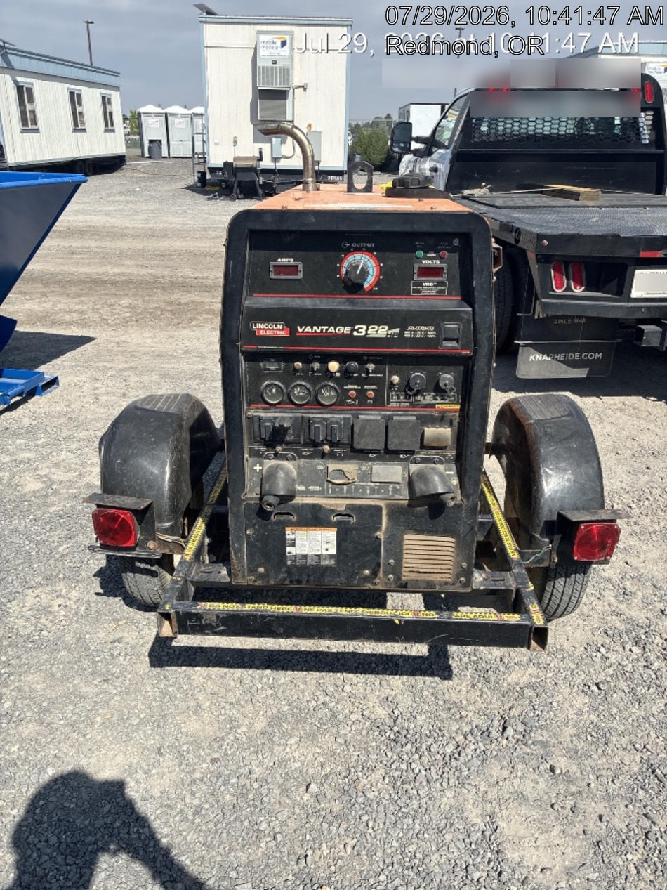 2021 Lincoln Electric Vantage 322 Vantage 322 Ready Pak 3 w/ Decals, ORANGE (includes trailer, cable rack, fender light kit) NO Telematics
