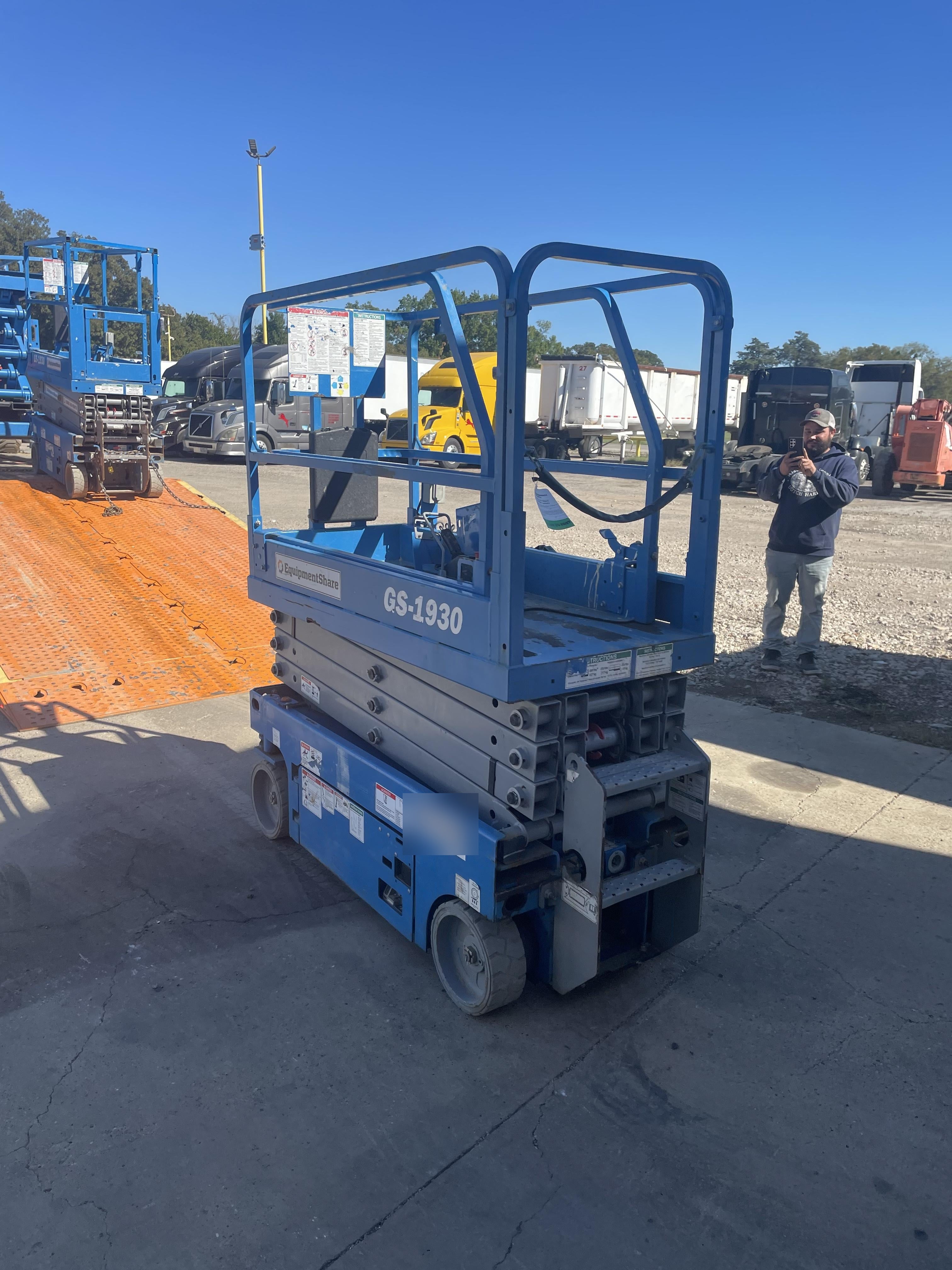 2018 Genie GS-1930 Genie GS-1930 Scissor Lift w/Standard Options