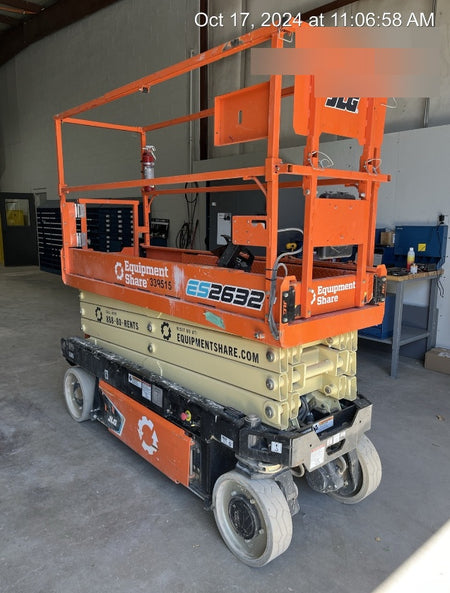 2023 JLG ES2632