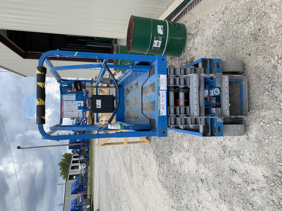 2019 Genie GS-1930 Fixed rails with chain Entry