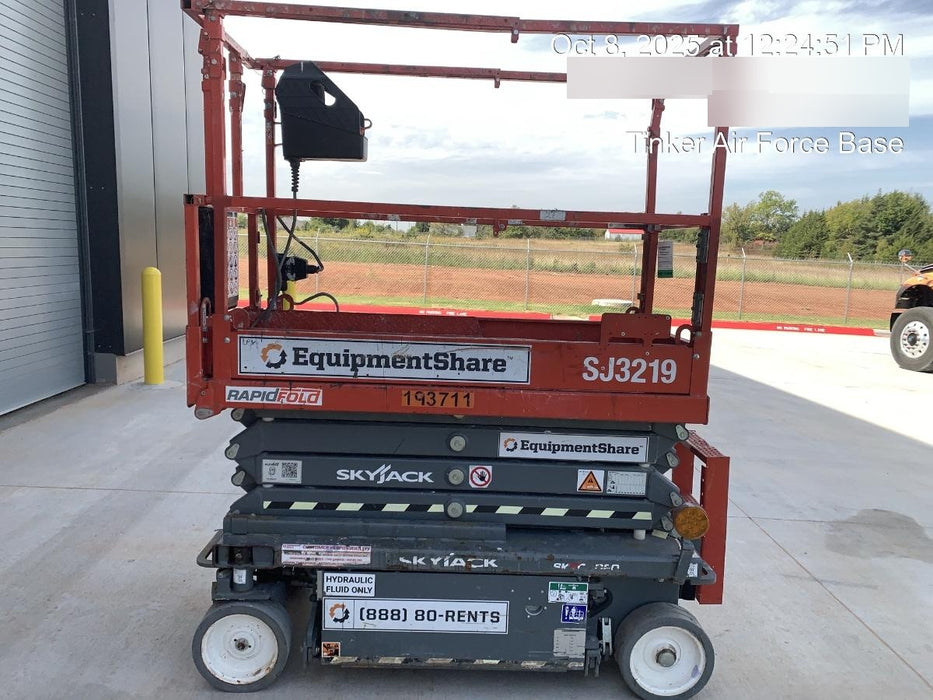2021 SKYJACK SJ3219