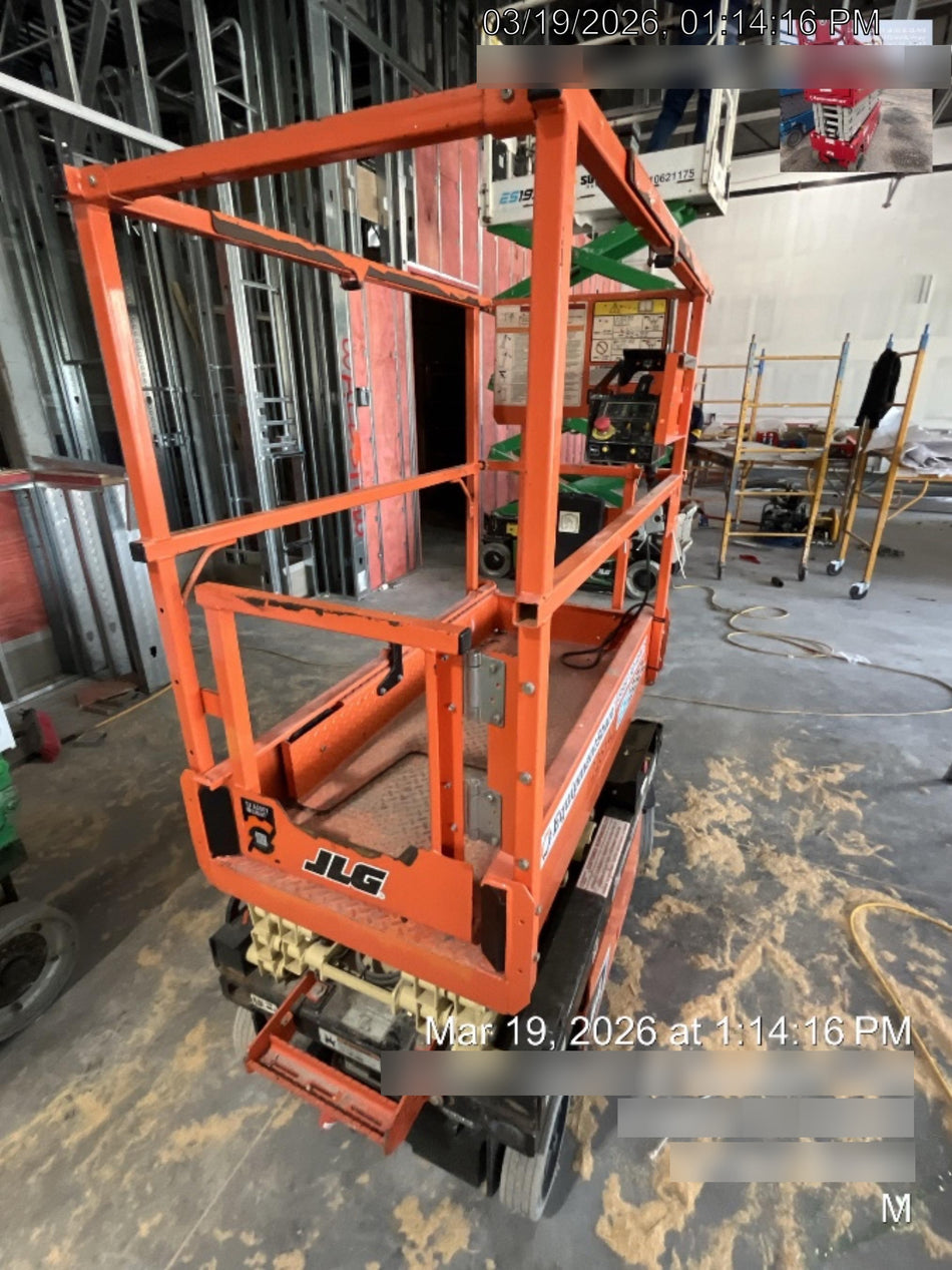 2022 JLG ES1330L