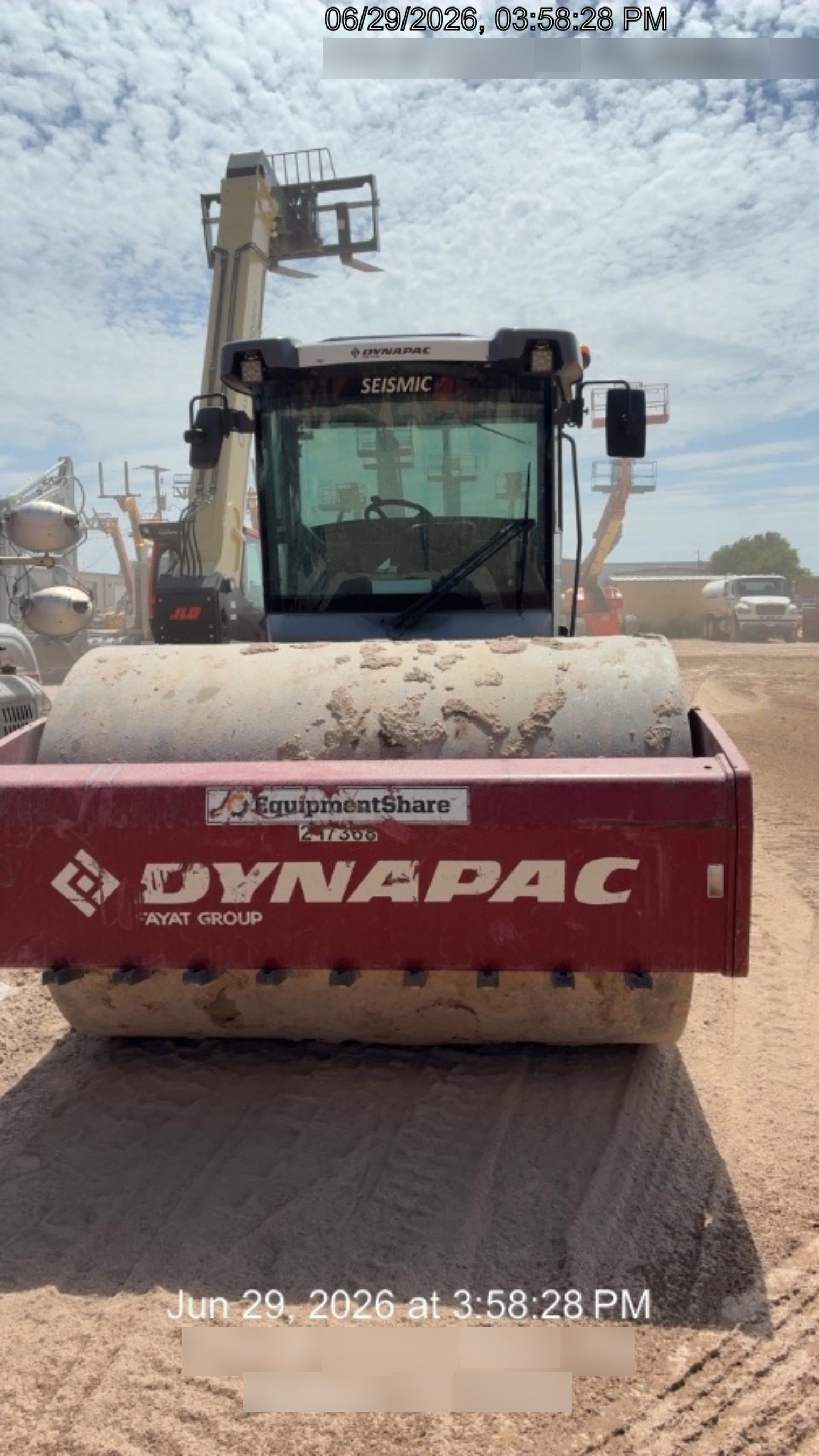 2023 DYNAPAC CA2500D