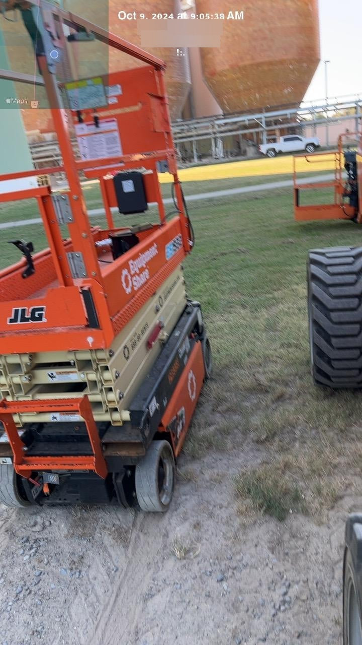 2023 JLG ES1932