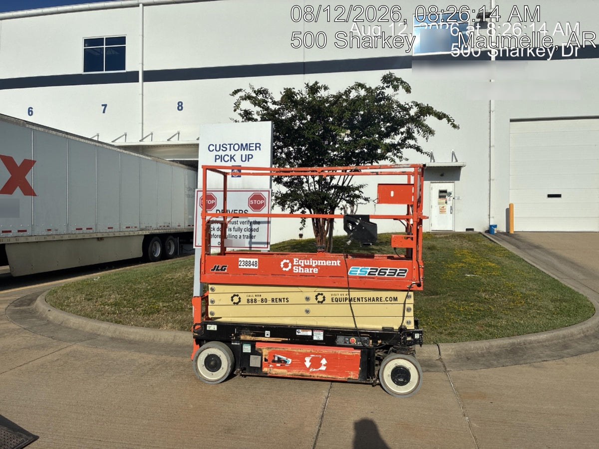 2022 JLG ES2632