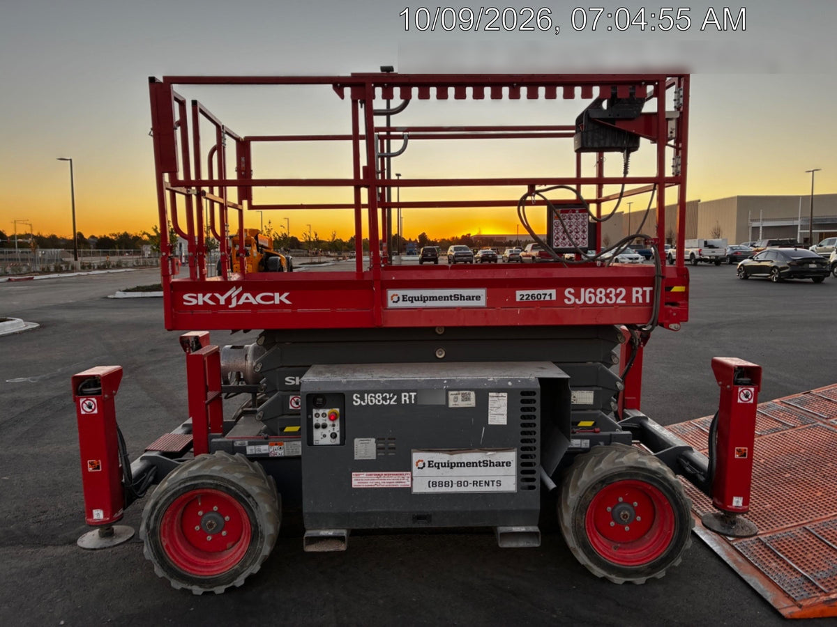 2022 SKYJACK SJ6832 RT