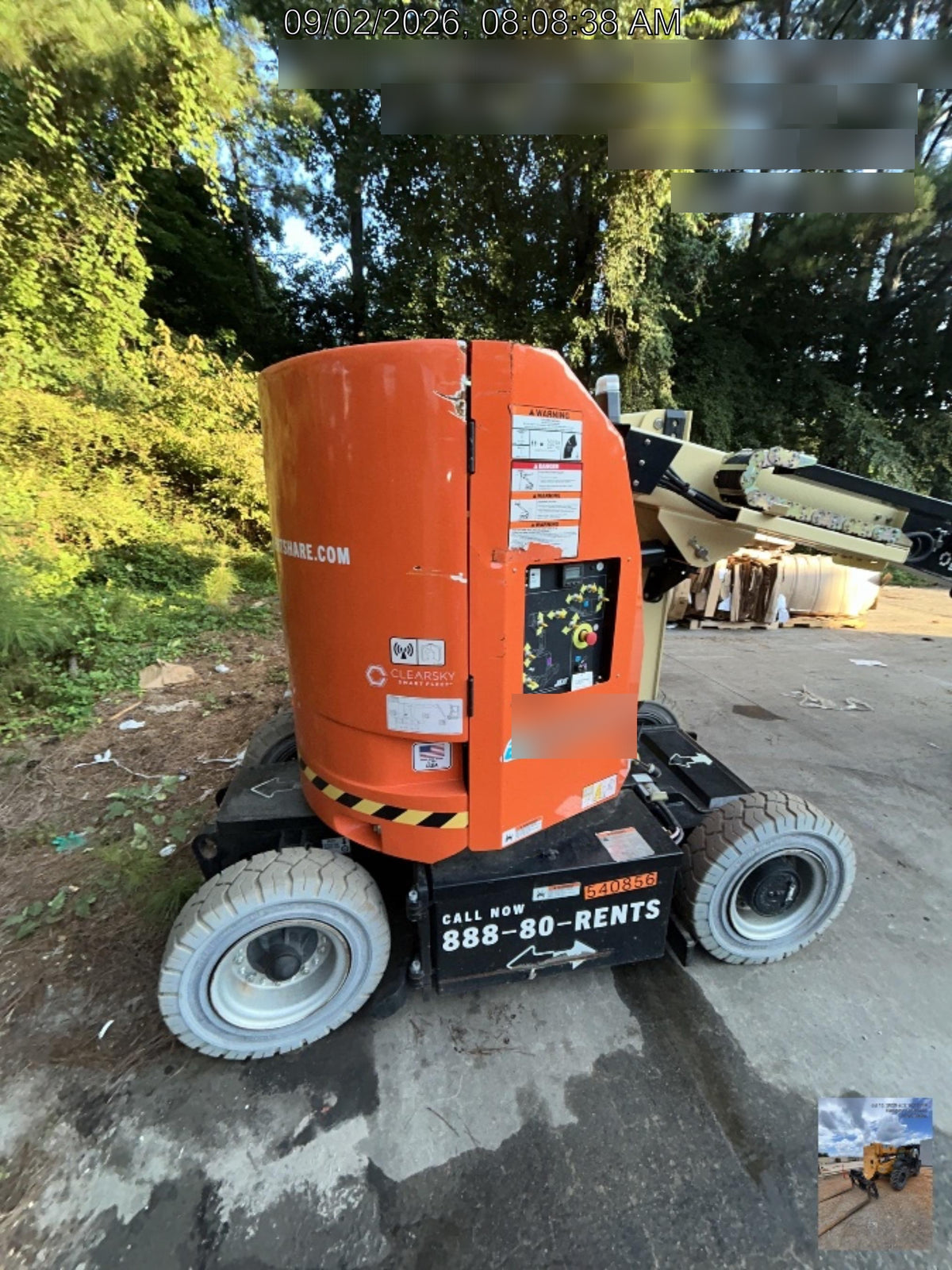 2025 JLG E300AJP