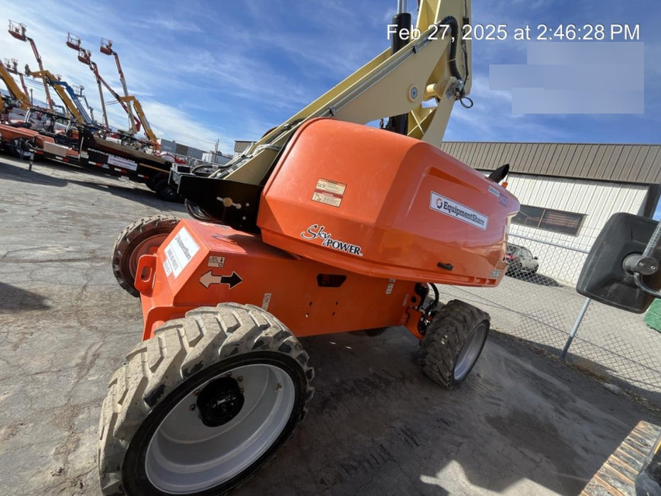 2020 JLG 600S