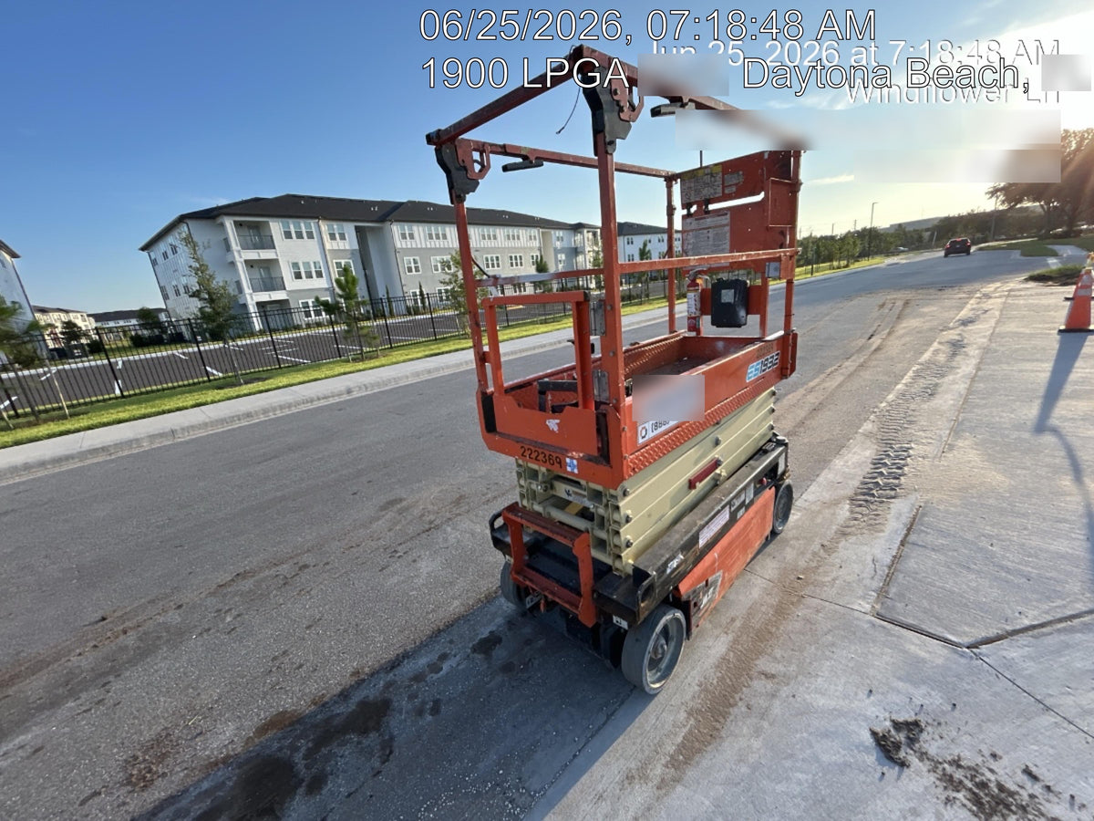 2022 JLG ES1932