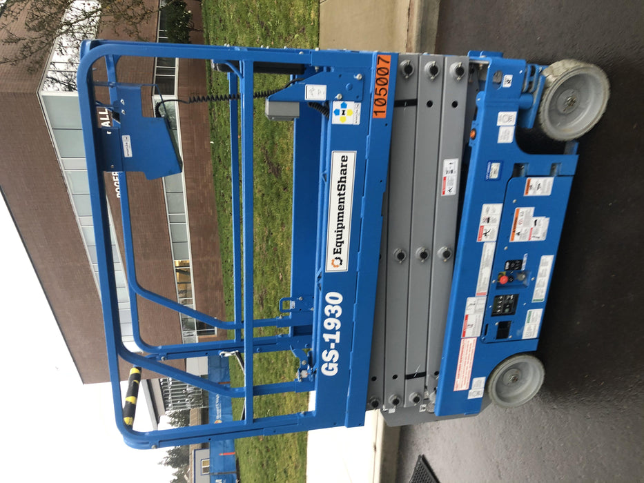 2020 Genie GS-1930 Fixed rails with chain entry gate - Pre A92.20, 800W Inverter