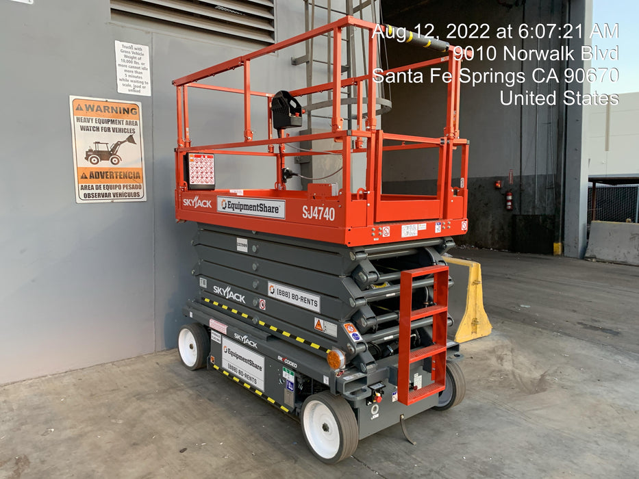 2022 SKYJACK SJ4740