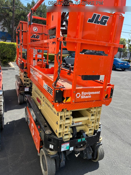 2024 JLG ES1932