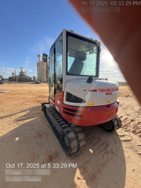 2023 TAKEUCHI TB250-2CR