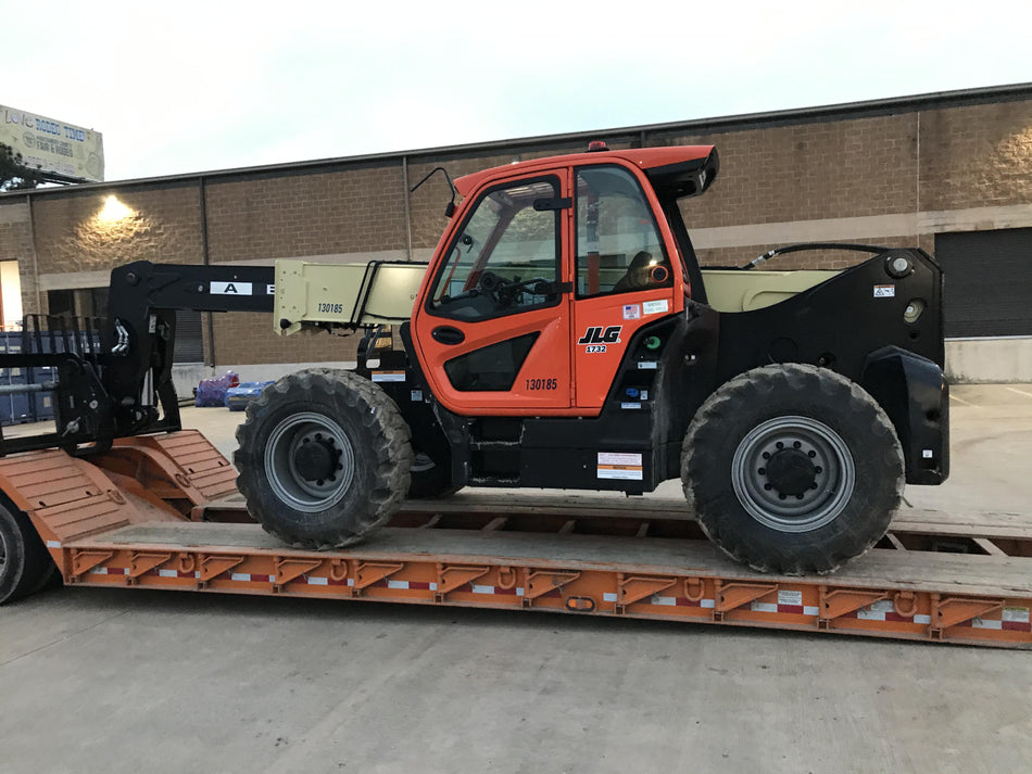 2021 JLG 1732