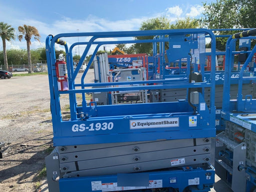 2019 Genie GS-1930 Fixed rails with chain Entry