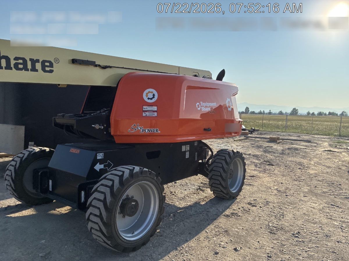 2025 JLG 660SJ
