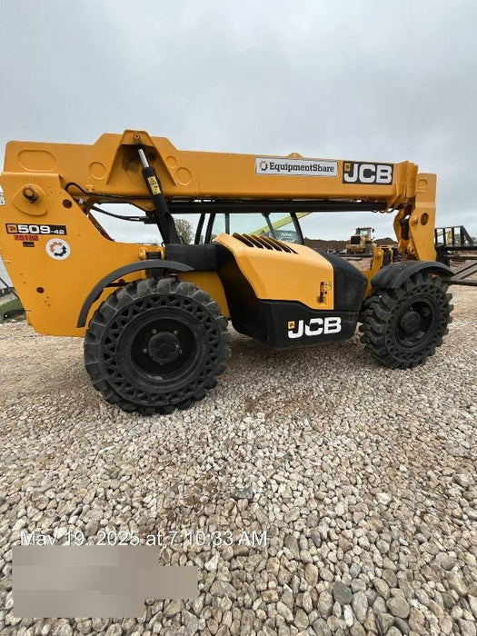 2020 JCB 509-42 Canopy, Solid Tires, Work Lights, Beacon, Aux Hydraulics, Back up Alarm, Lifting Eye, ES Decals