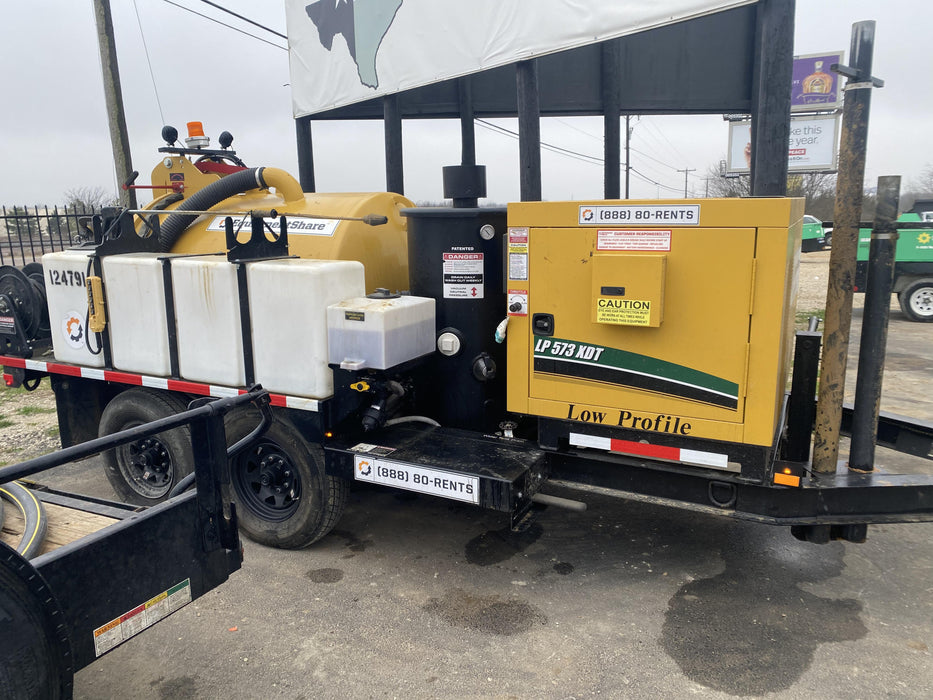 2021 Vac-Tron LP573XDT 500 Gallon Debris Tank w/ Hydraulic Tilt, two (2) 100 Gallon Water Tanks, Low Profile Torsion Axles (12,000 GVWR)