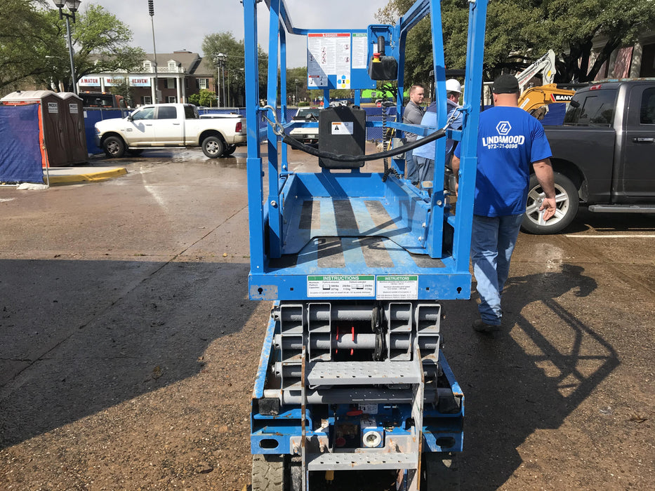 2019 Genie GS-1930 Fixed Rails with Chain Entry