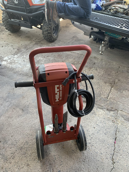 2020 HILTI TE 3000-AVR