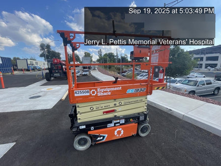 2024 JLG ES1932