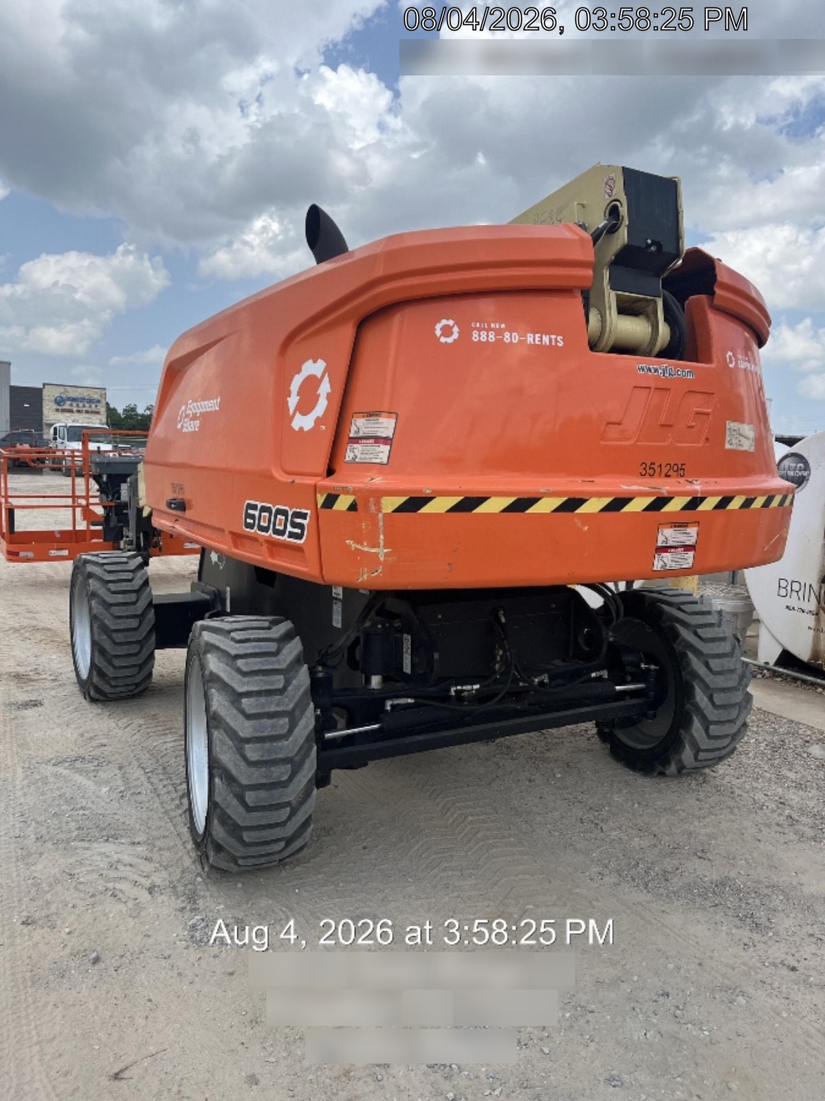 2023 JLG 600S
