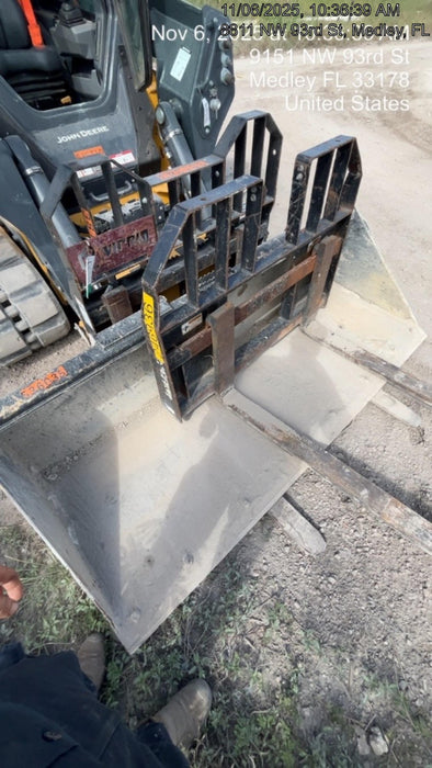 2025 JOHN DEERE 84" Bucket - John Deere