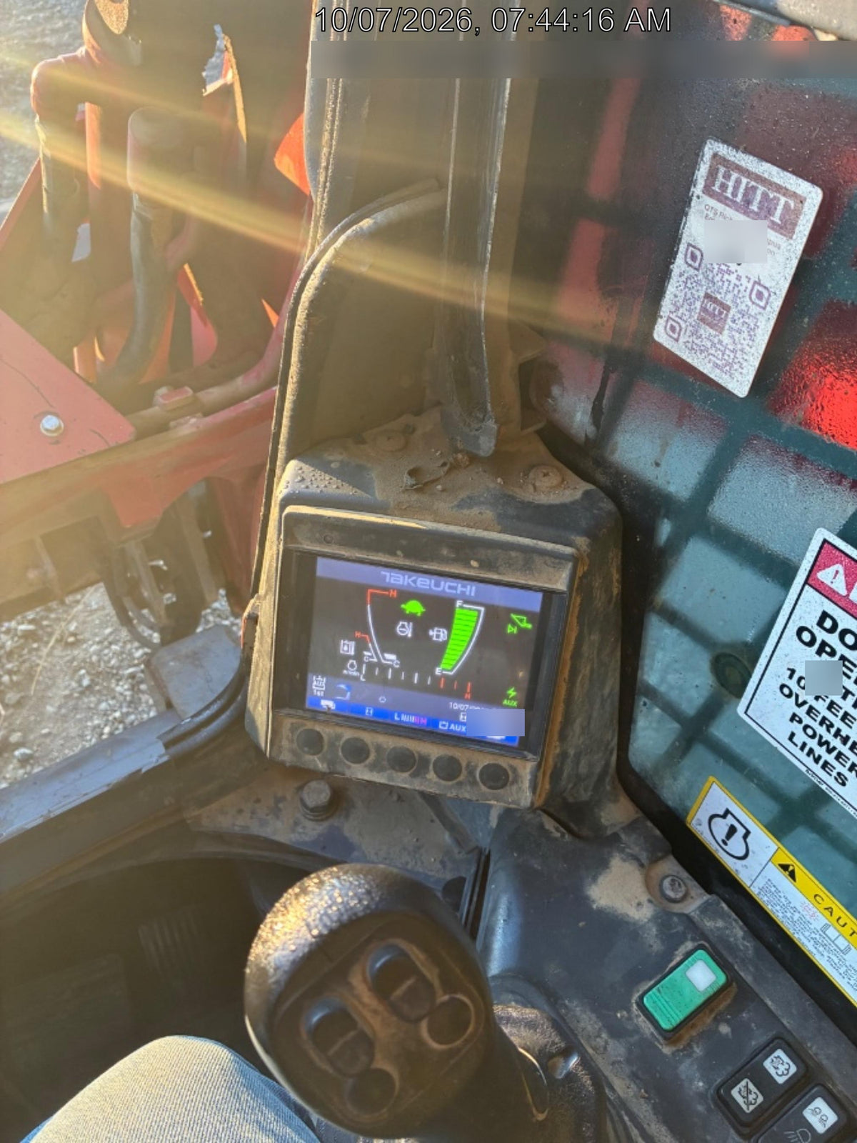 2021 TAKEUCHI TL10V2-CR