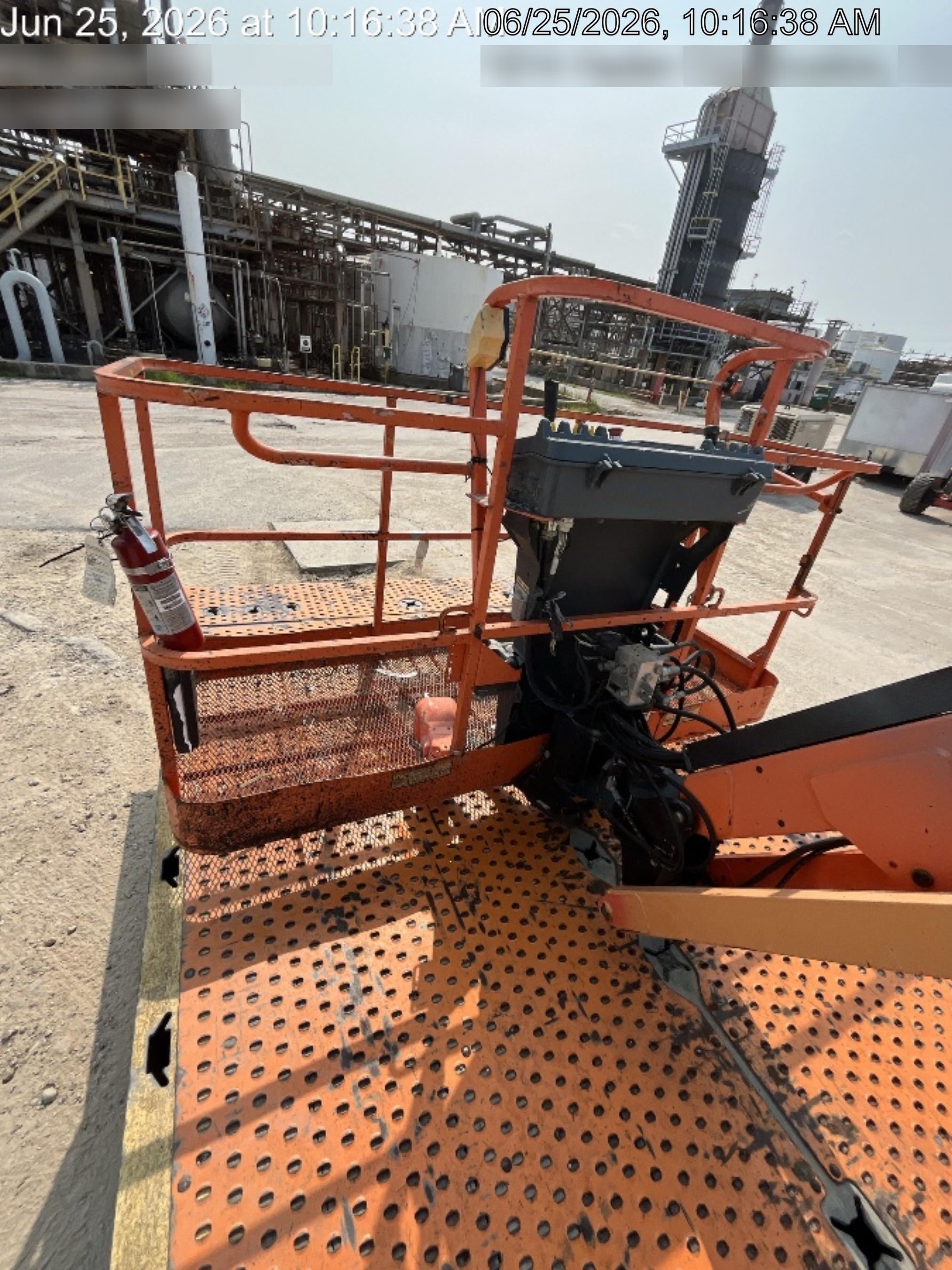2019 JLG 660SJ
