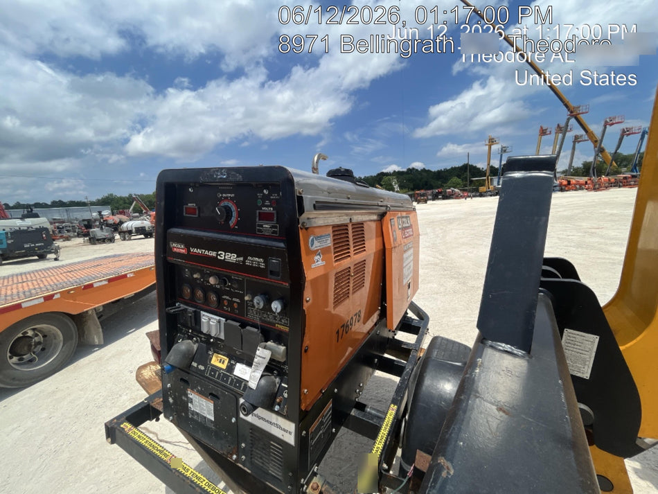 2021 Lincoln Electric Vantage 322 Vantage 322 Ready Pak 3 w/ Decals, ORANGE (includes trailer, cable rack, fender light kit) NO Telematics