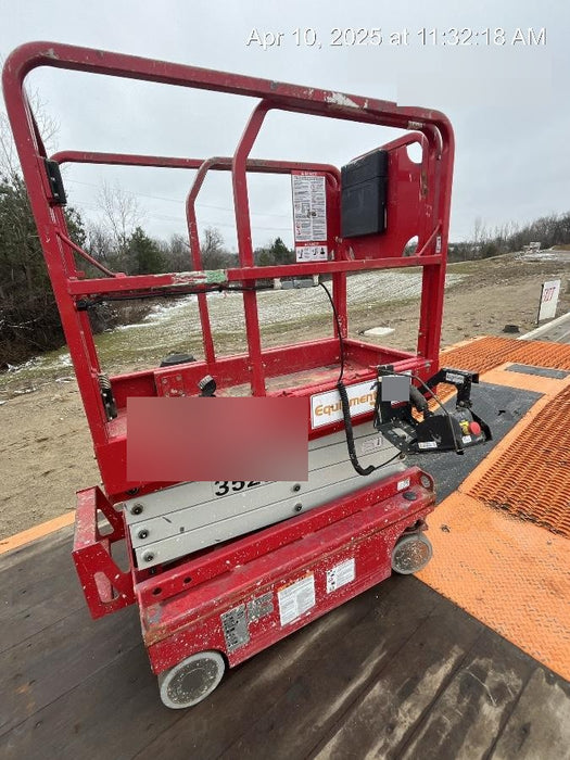 2016 MEC 1330SE MEC 1330SE Scissor Lift