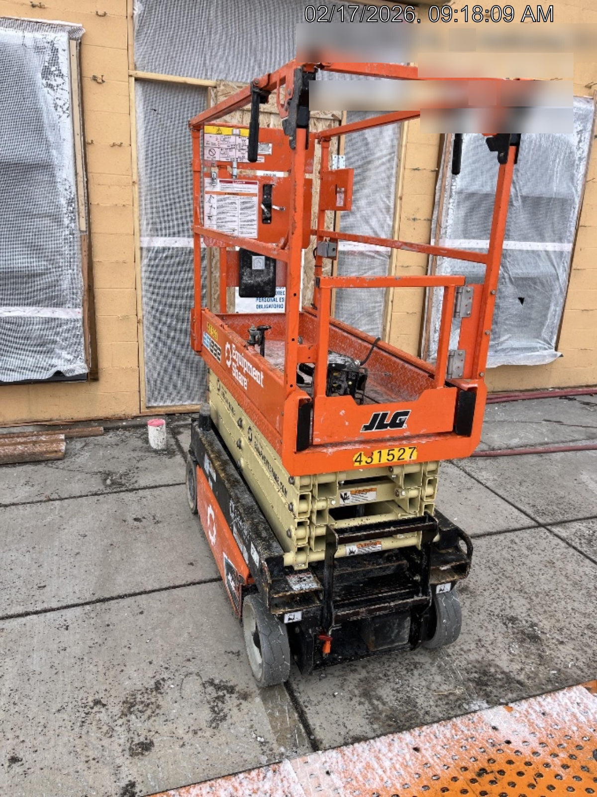 2024 JLG ES1932