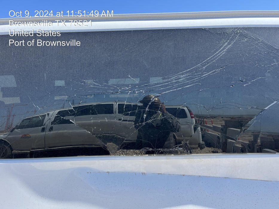 2023 CHEVROLET Express Van - Rental