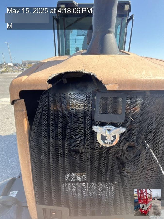 2018 Case 621G CLOSED CAB, JRB 416 STYLE HYD COUPLER