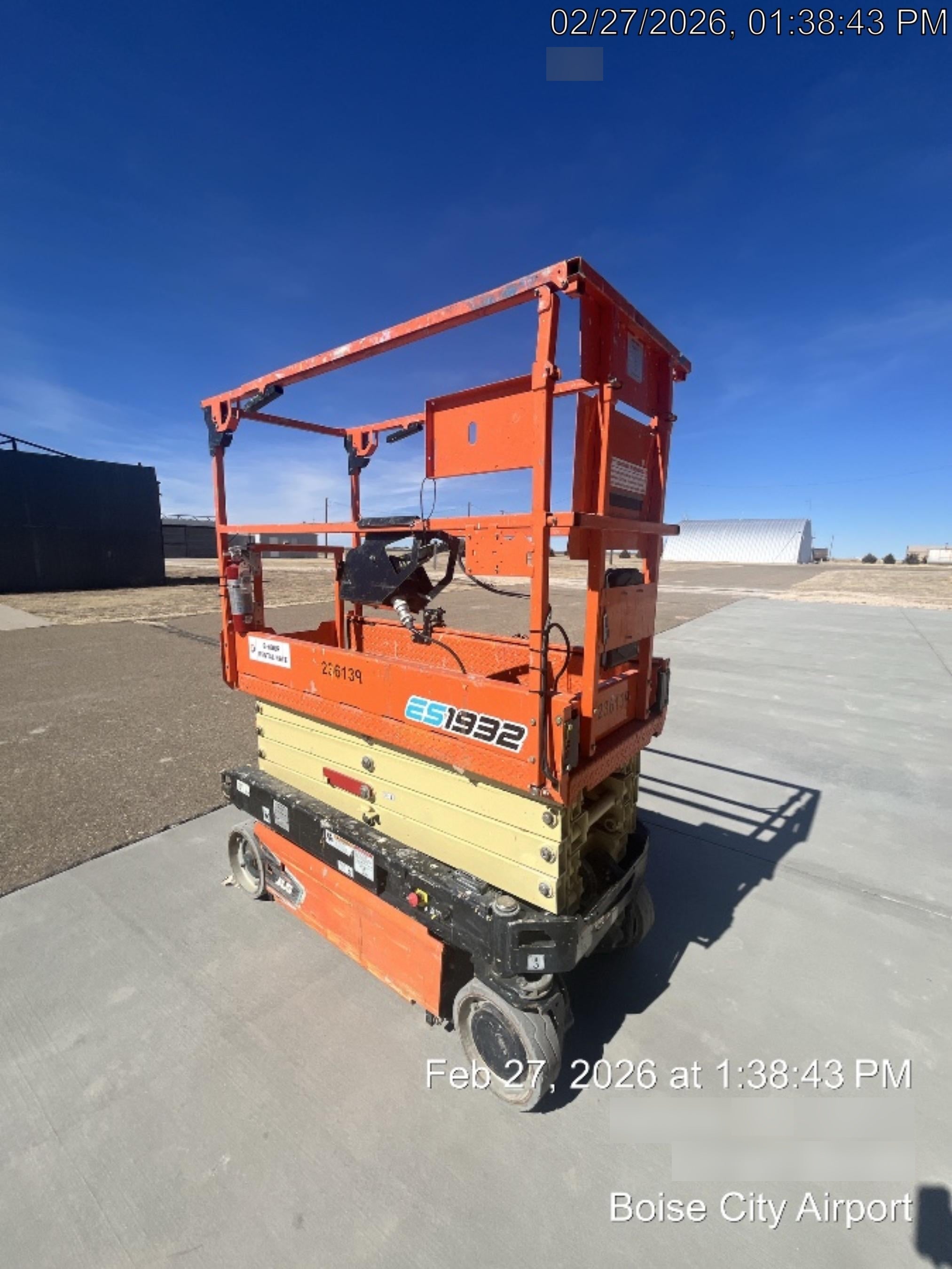 2022 JLG ES1932