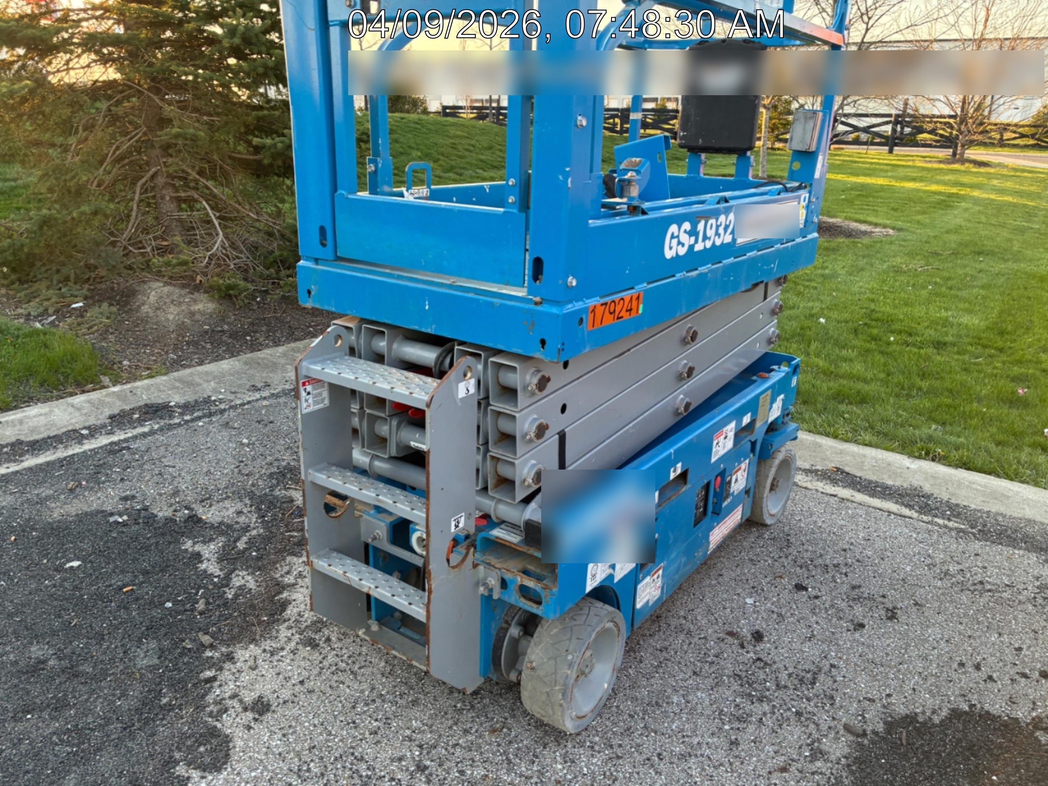 2021 GENIE GS-1932
