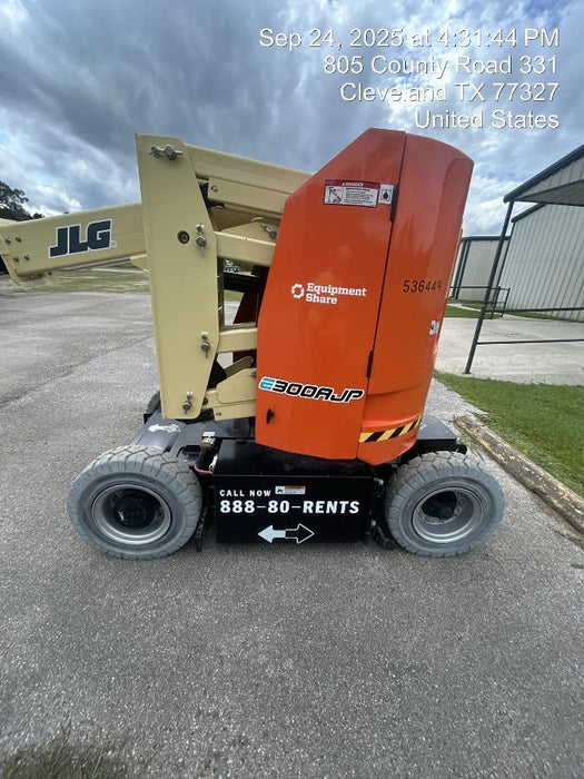 2025 JLG E300AJP