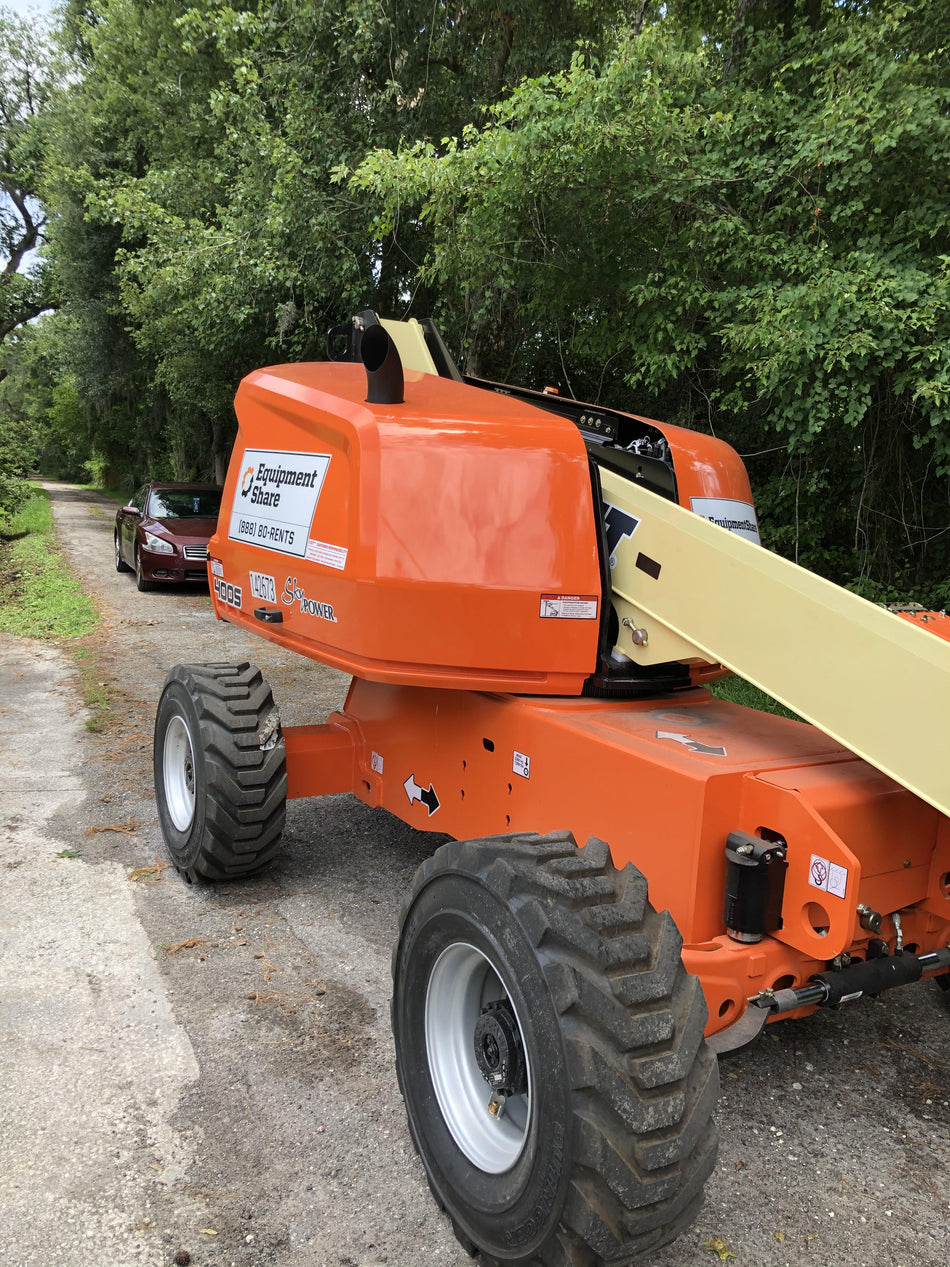 2021 JLG 400S
