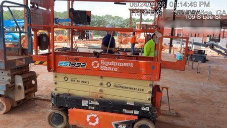 2022 JLG ES1932